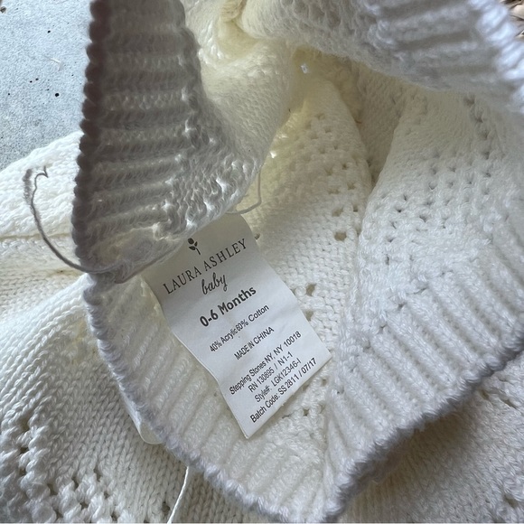 0-6 months Laura Ashley knit bottoms and hat set hat with bear ears - Picture 10 of 12